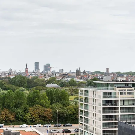 Perfectly Situated With Amazing Views *